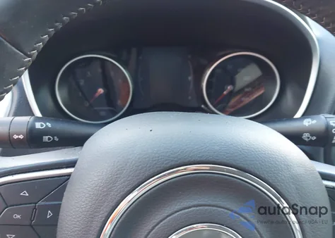 2019 Jeep Compass Sun And Wheel Fwd from USA, damaged, VIN 3C4NJCBB2KT676877